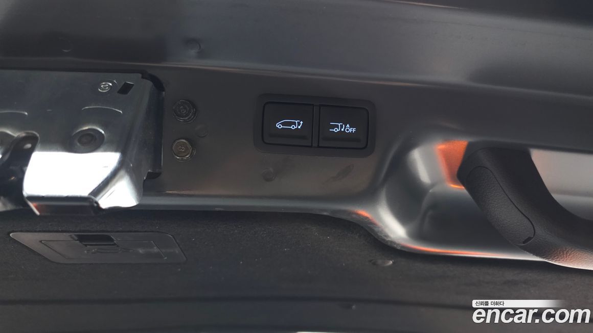 Hyundai Staria 2025