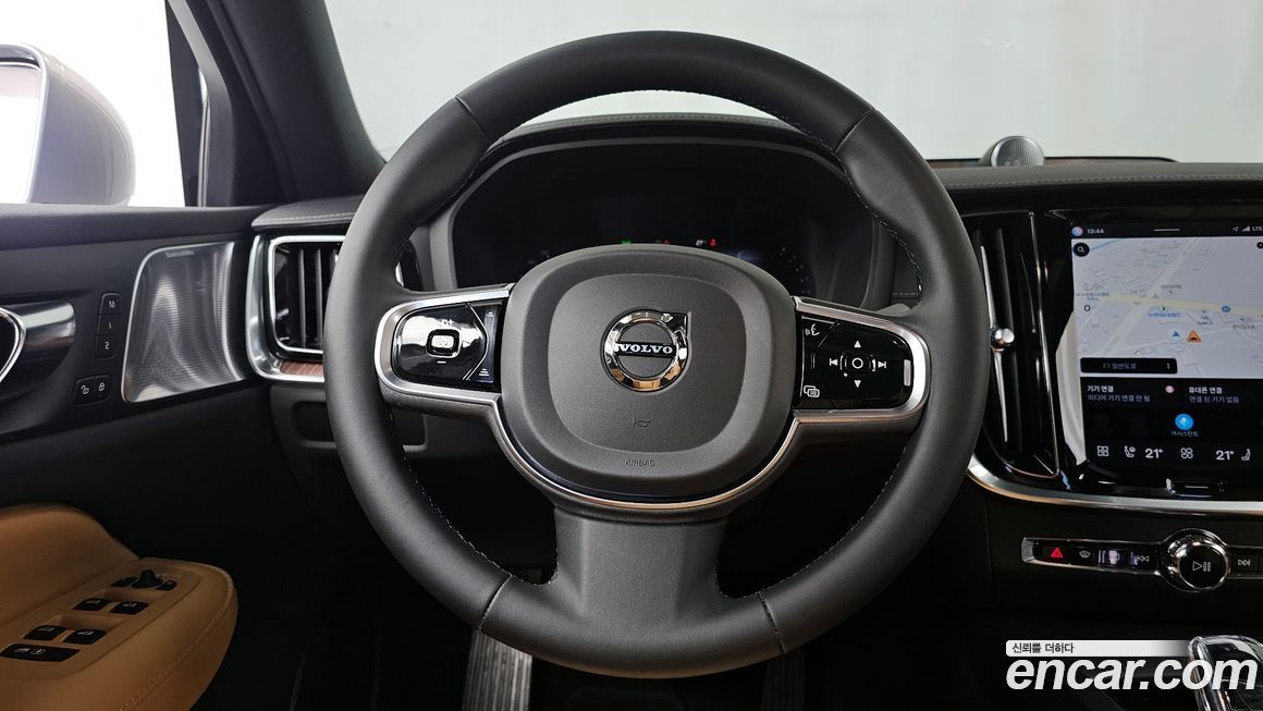 Volvo S60 2023