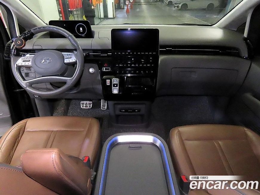 Hyundai Staria 2022