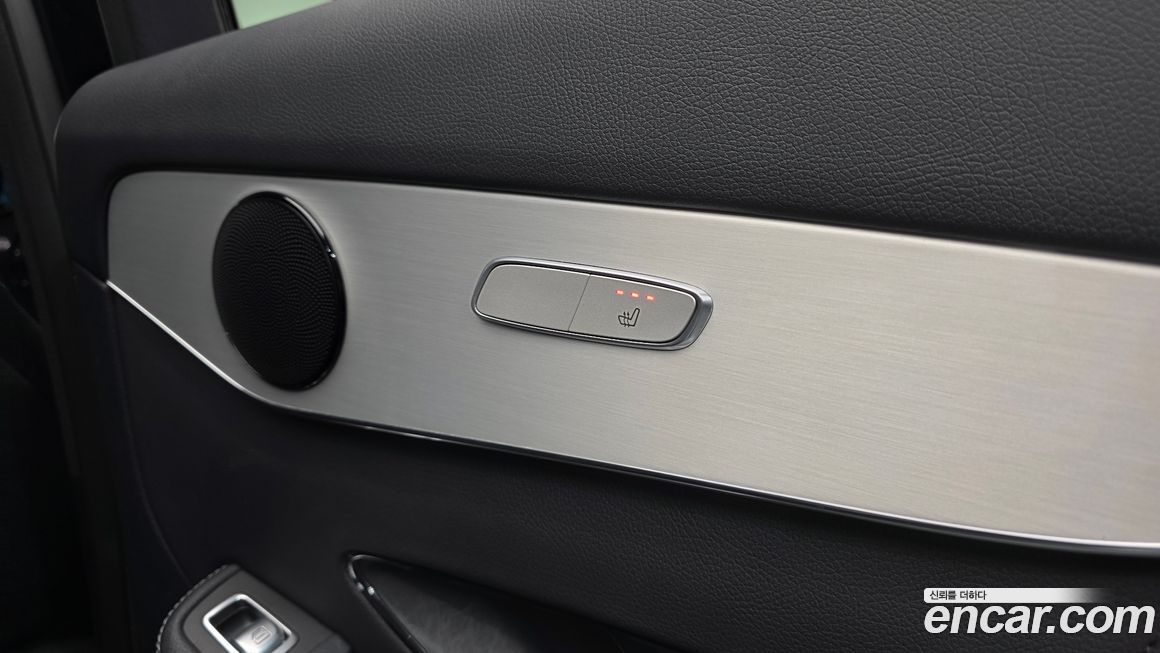 Mercedes-Benz GLC-Class 2020