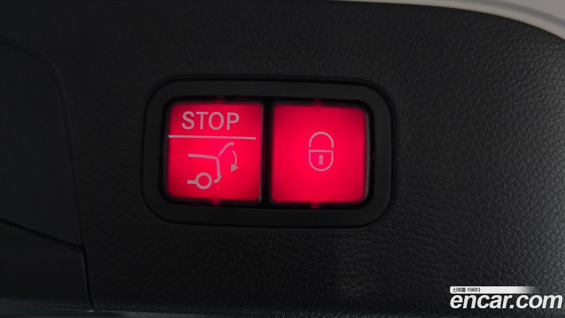 Mercedes-Benz EQC 2020