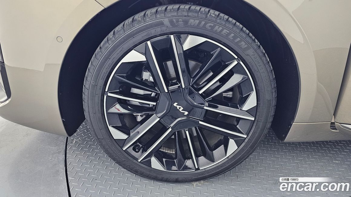 Kia K8 2025