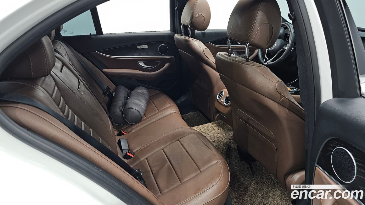 Mercedes-Benz E-Class 2022