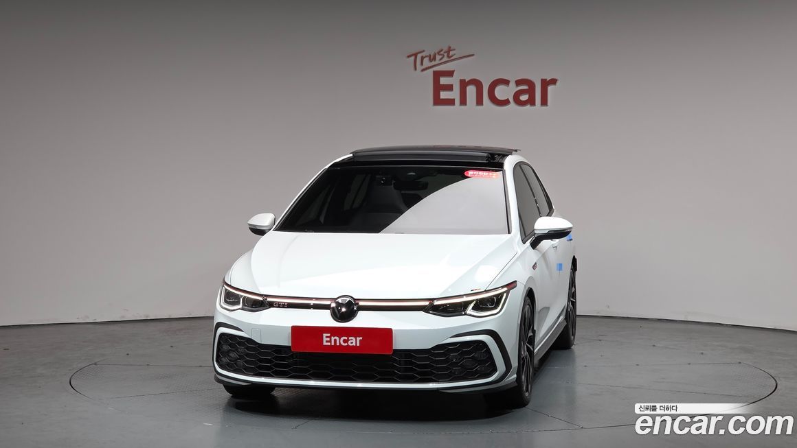 Volkswagen Golf 2024