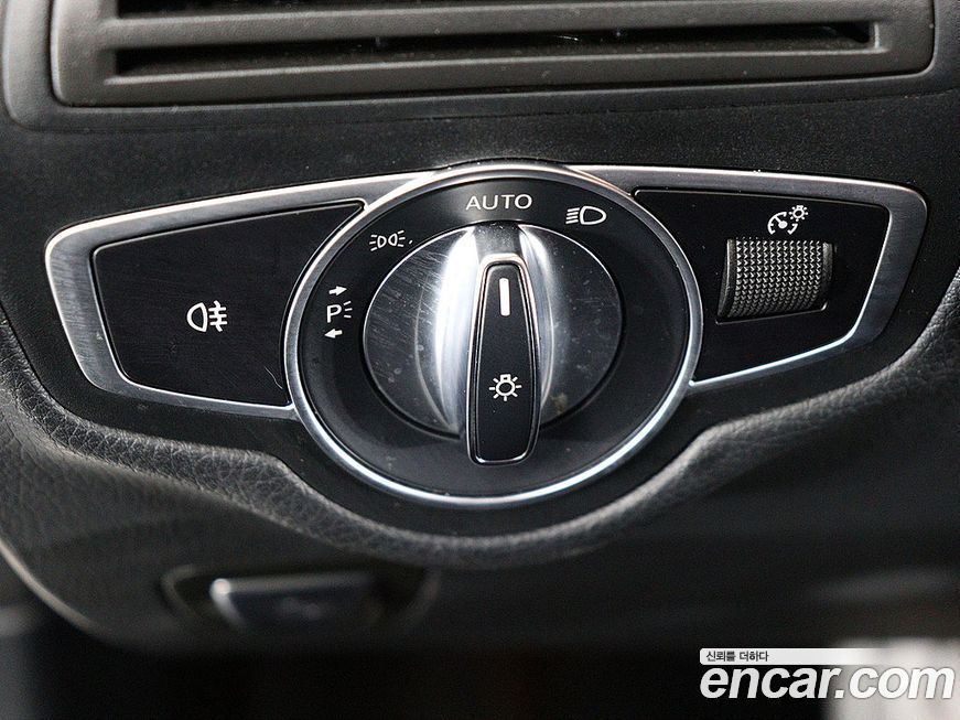 Mercedes-Benz GLC-Class 2020