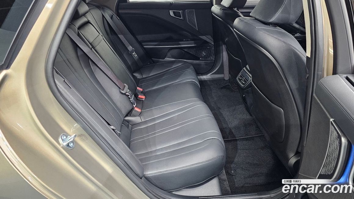 Kia K8 2025