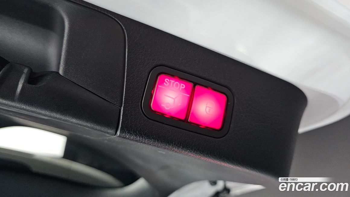 Mercedes-Benz GLB-Class 2021