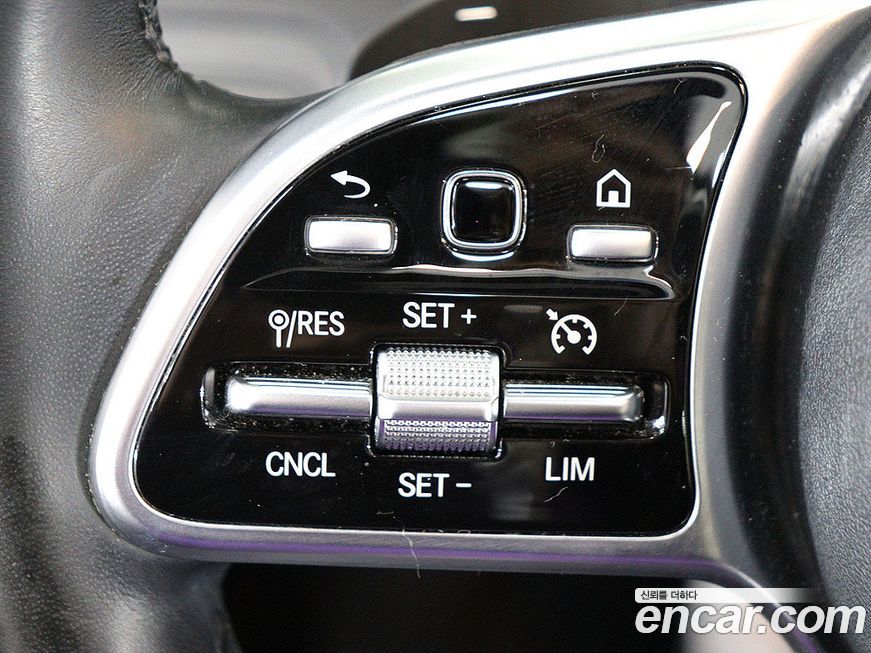 Mercedes-Benz GLC-Class 2020