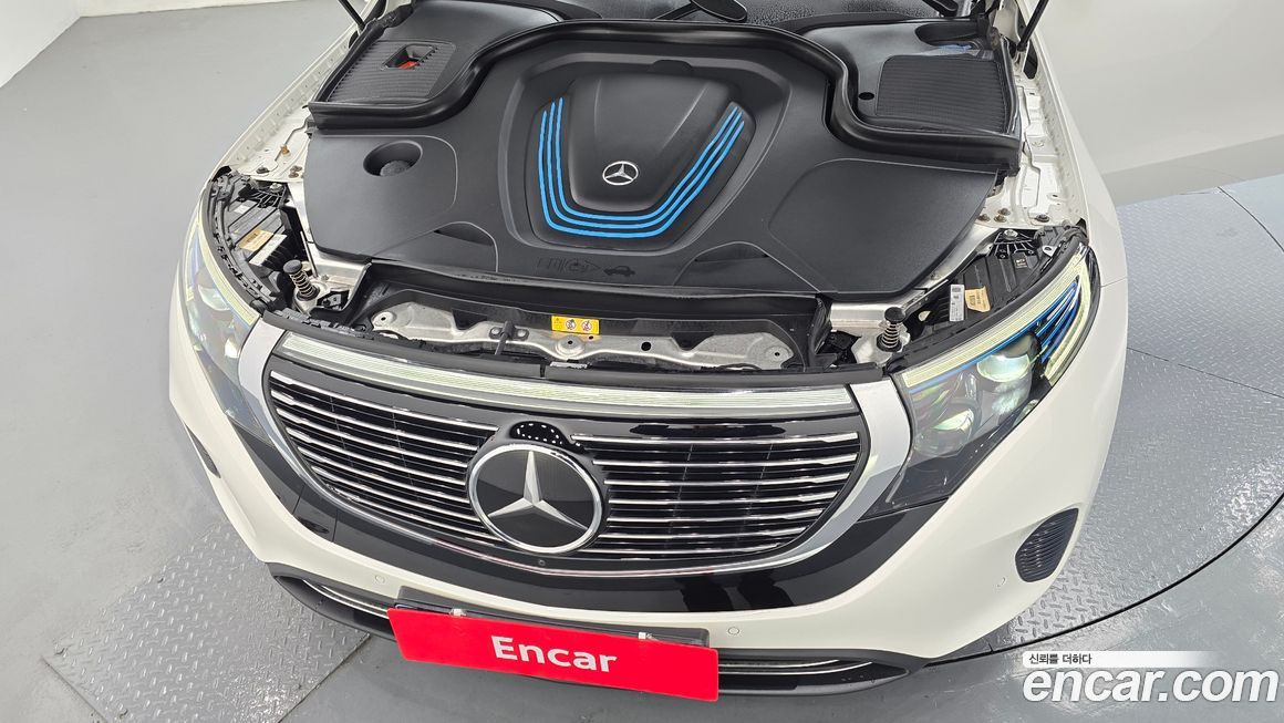 Mercedes-Benz EQC 2020