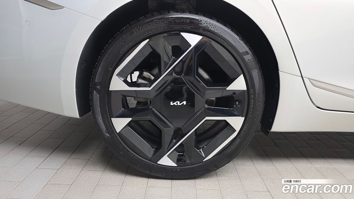 Kia K8 2025