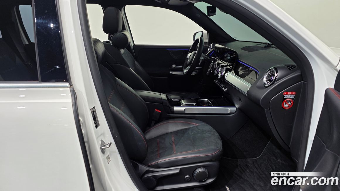 Mercedes-Benz GLB-Class 2022