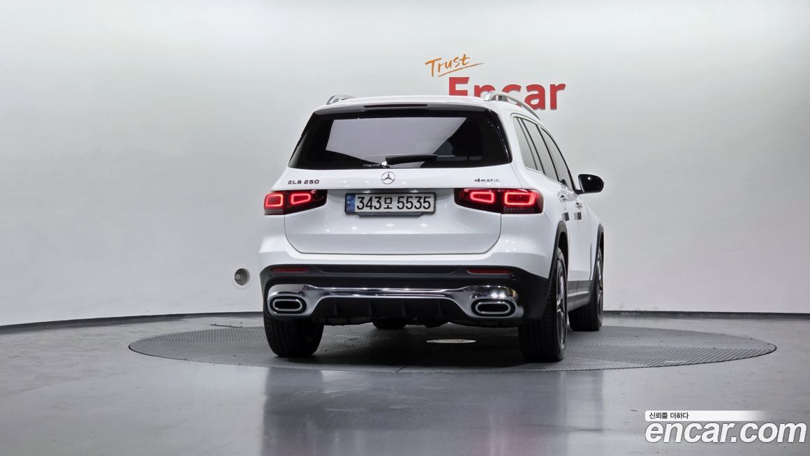 Mercedes-Benz GLB-Class 2022