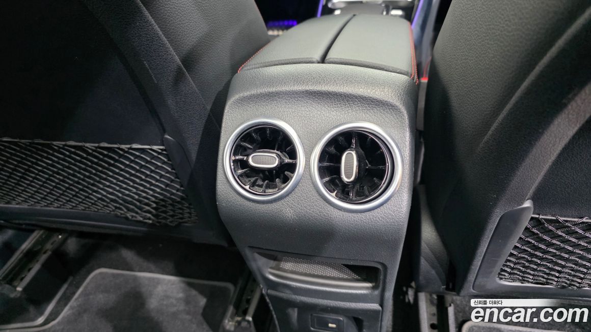 Mercedes-Benz GLB-Class 2022