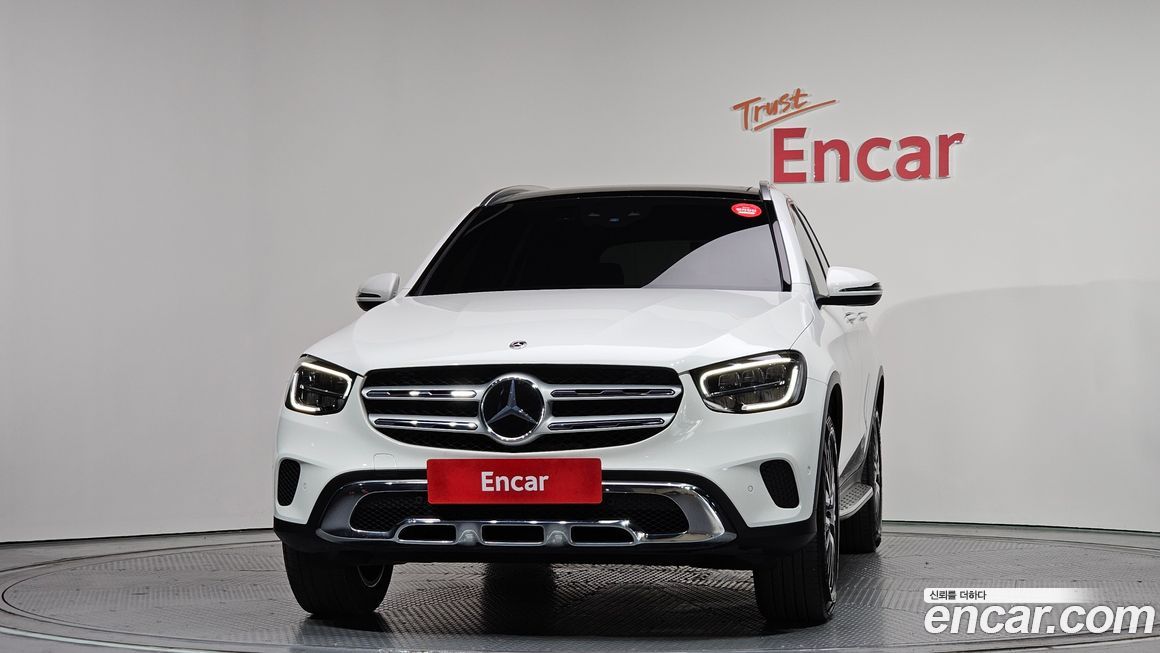 Mercedes-Benz GLC-Class 2021