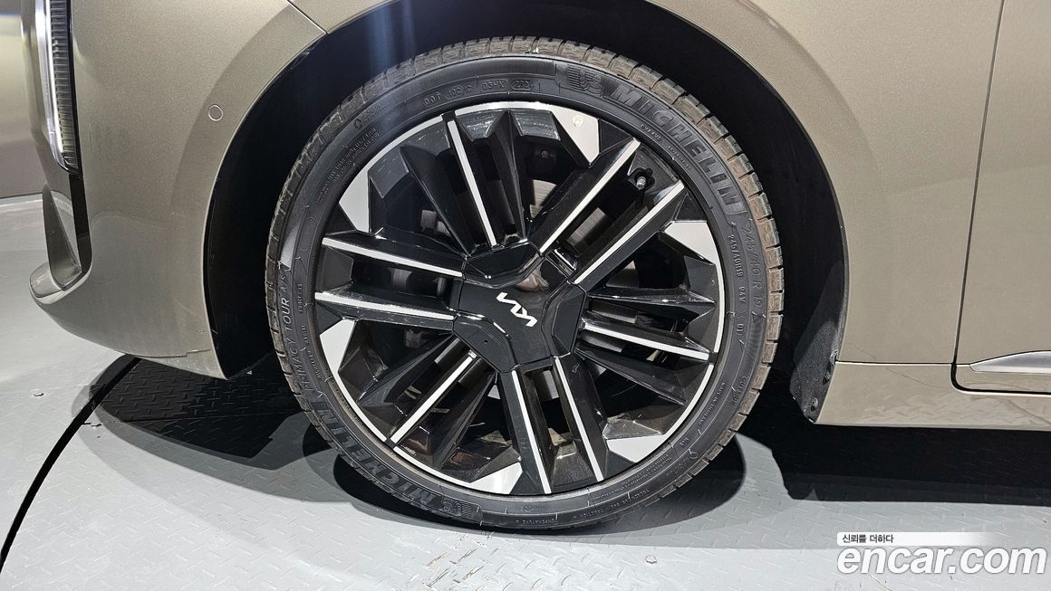 Kia K8 2025