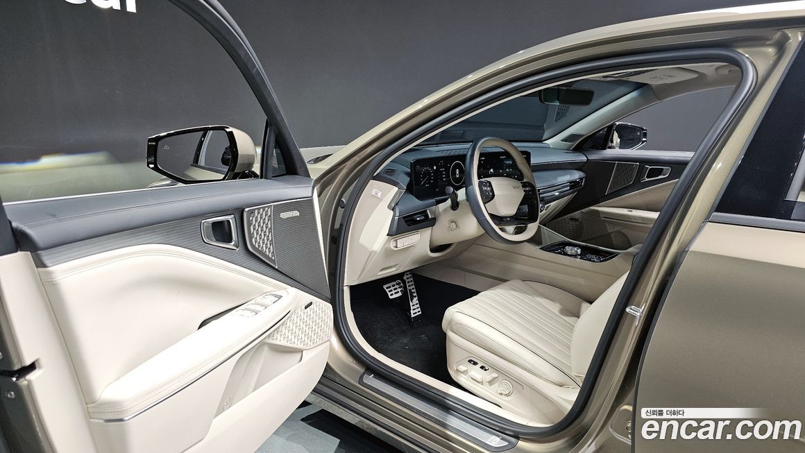 Kia K8 2025