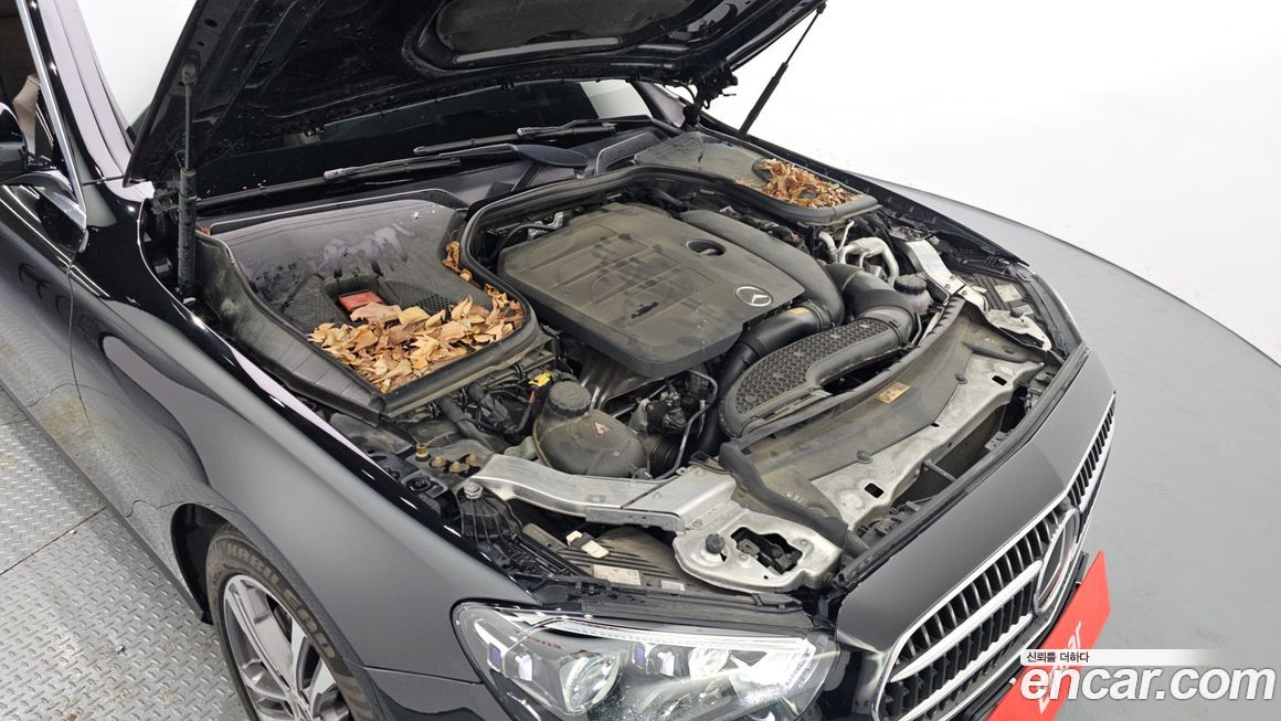 Mercedes-Benz E-Class 2022