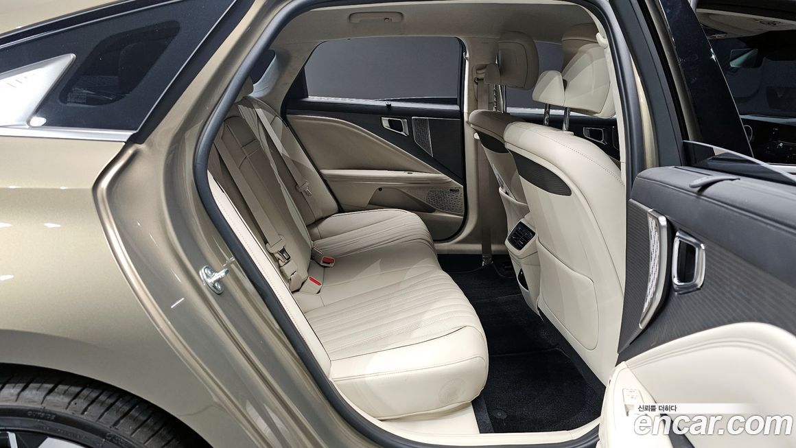 Kia K8 2025