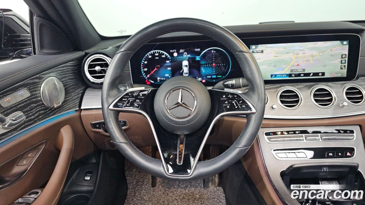 Mercedes-Benz E-Class 2022