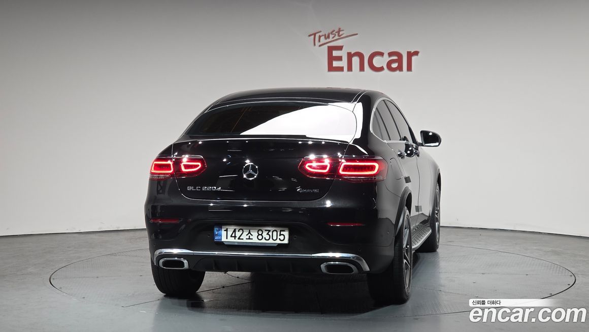 Mercedes-Benz GLC-Class 2021