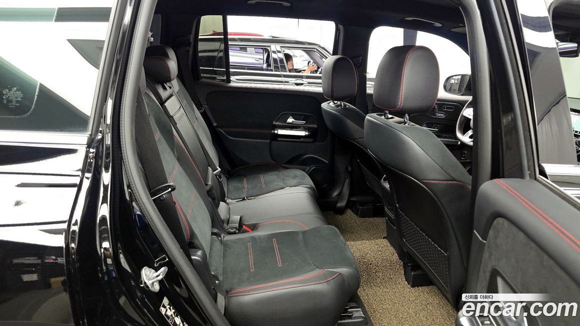 Mercedes-Benz GLB-Class 2023