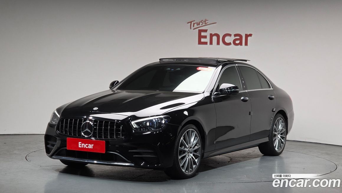 Mercedes-Benz E-Class 2022