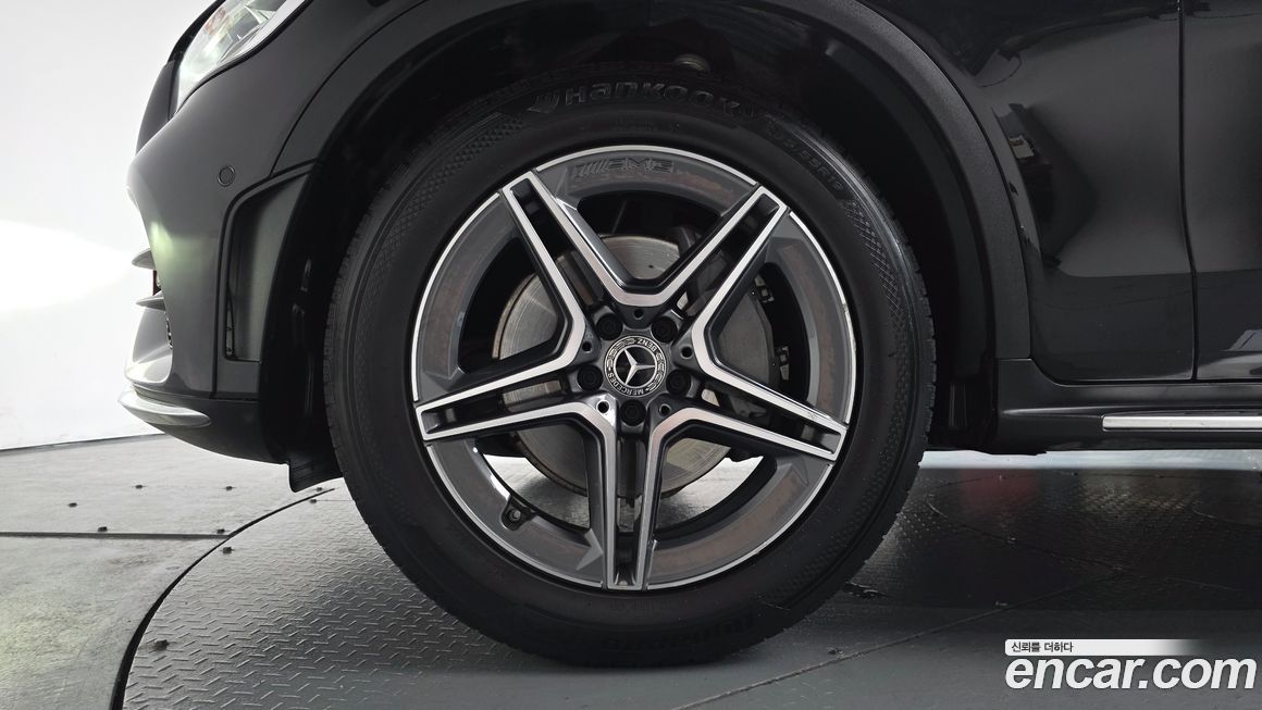 Mercedes-Benz GLC-Class 2021