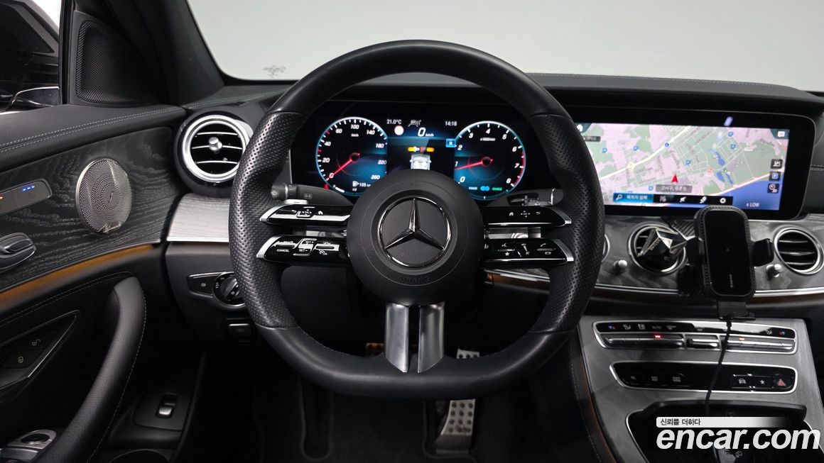 Mercedes-Benz E-Class 2022