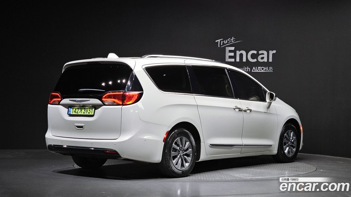 Chrysler Pacifica 2020