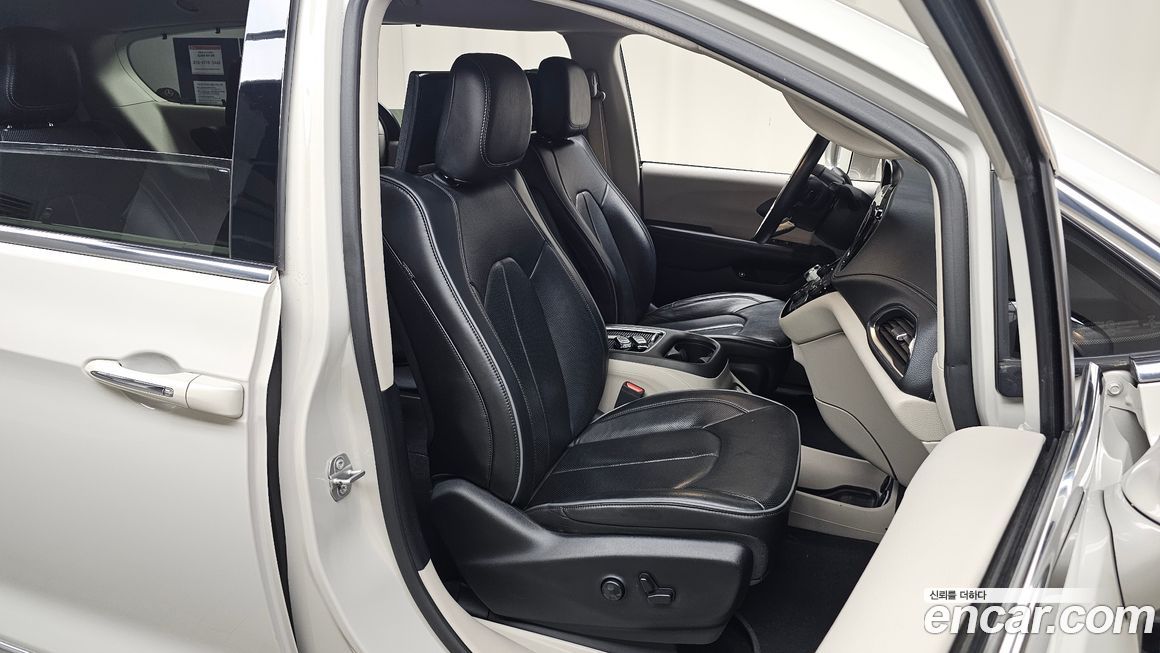 Chrysler Pacifica 2020