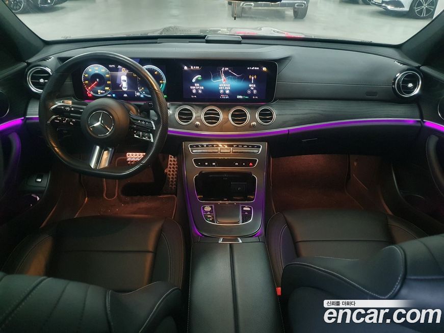 Mercedes-Benz E-Class 2021