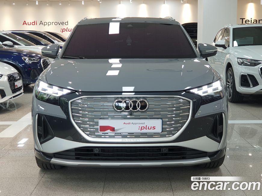 Audi Q4 e-tron 2023