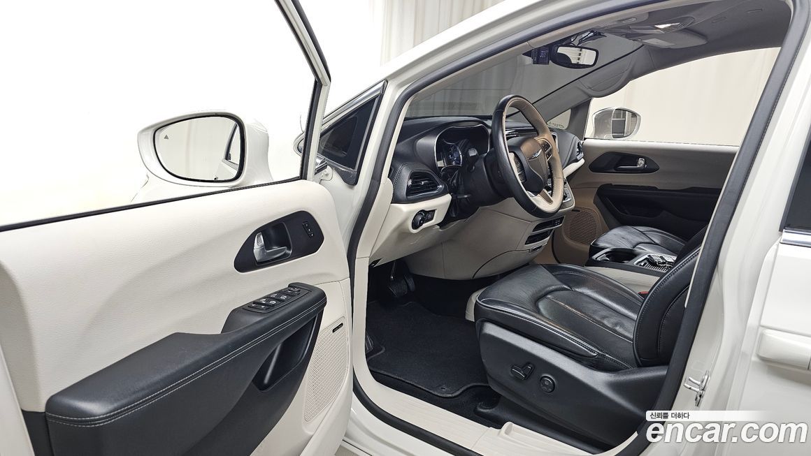 Chrysler Pacifica 2020