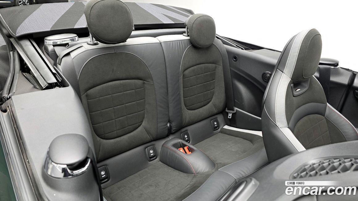 Mini Cooper Convertible 2024