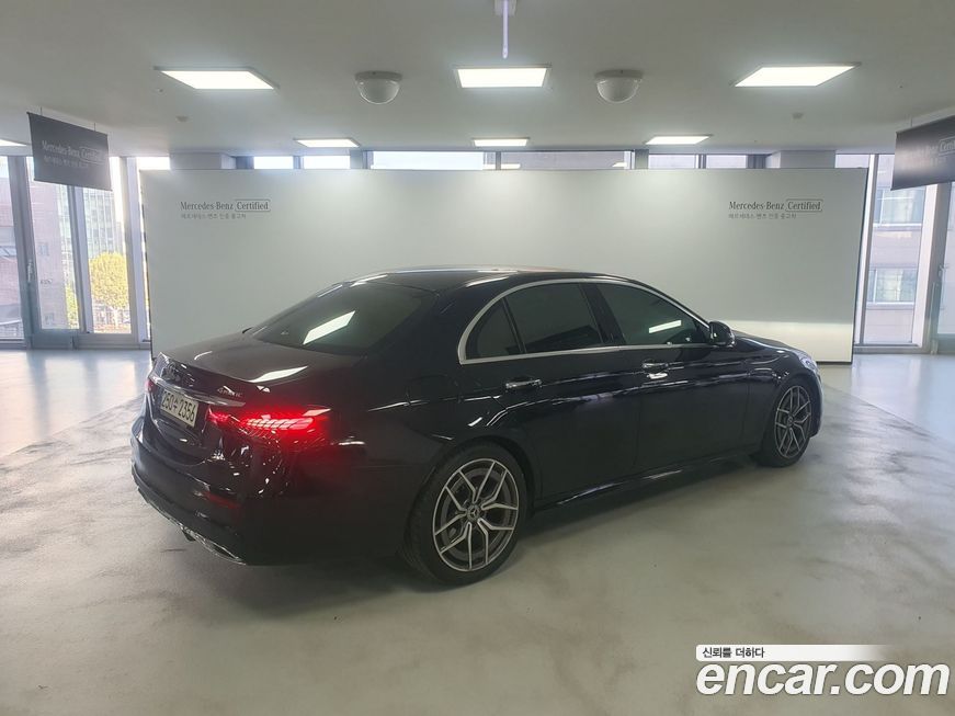 Mercedes-Benz E-Class 2021