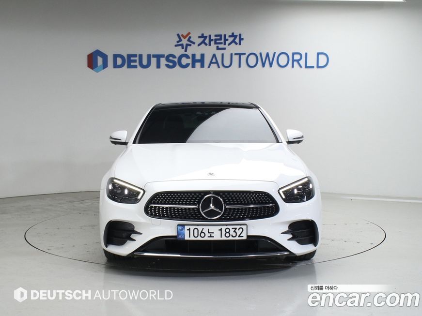 Mercedes-Benz E-Class 2022