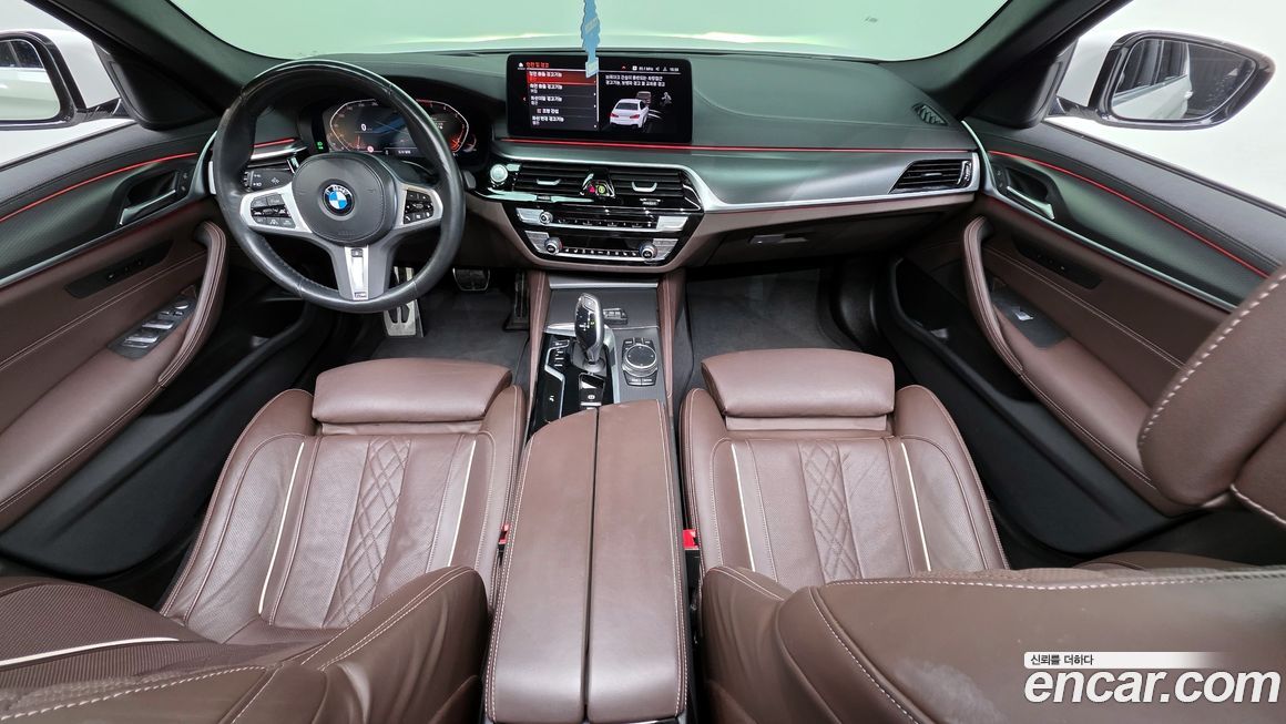 BMW 5-Series 2023