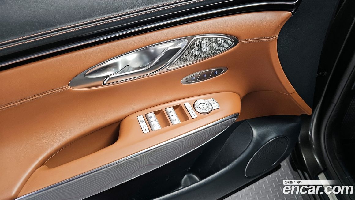 Genesis GV70 2023