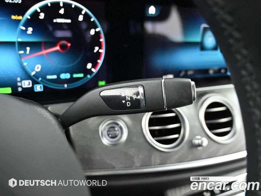 Mercedes-Benz E-Class 2022