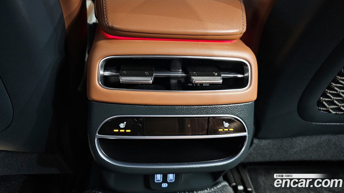 Genesis GV70 2023