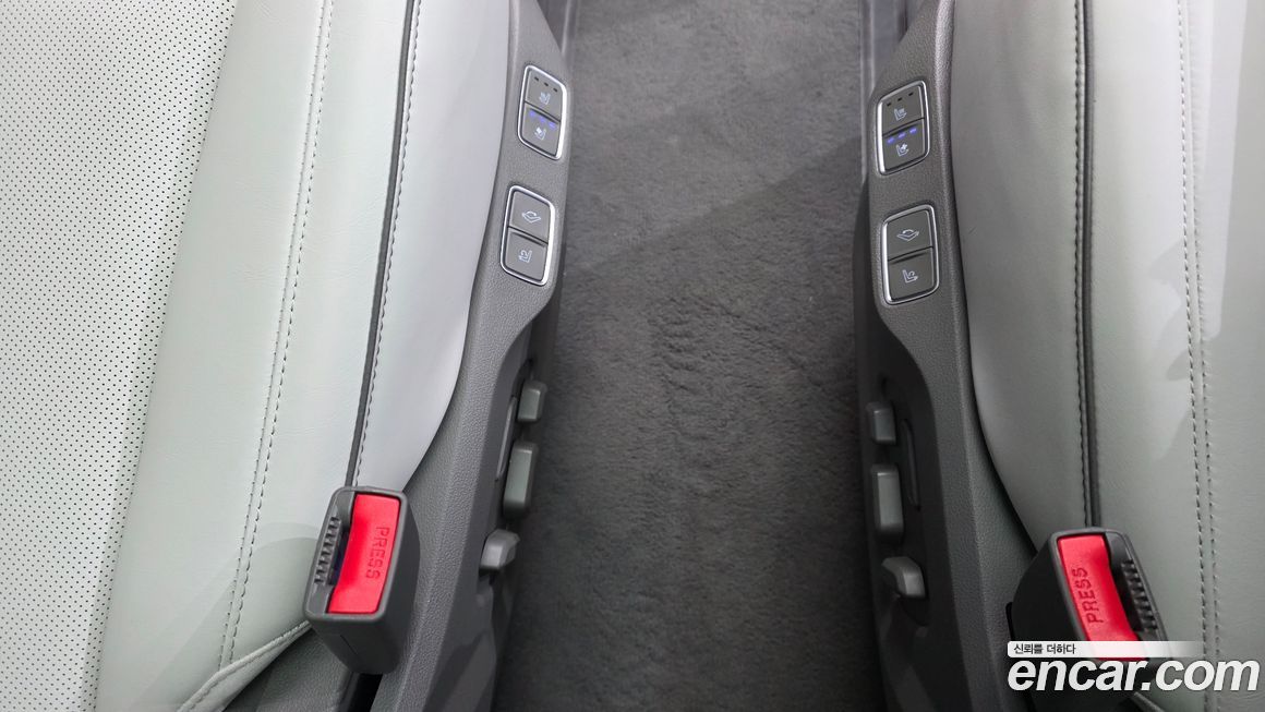 Hyundai Staria 2025