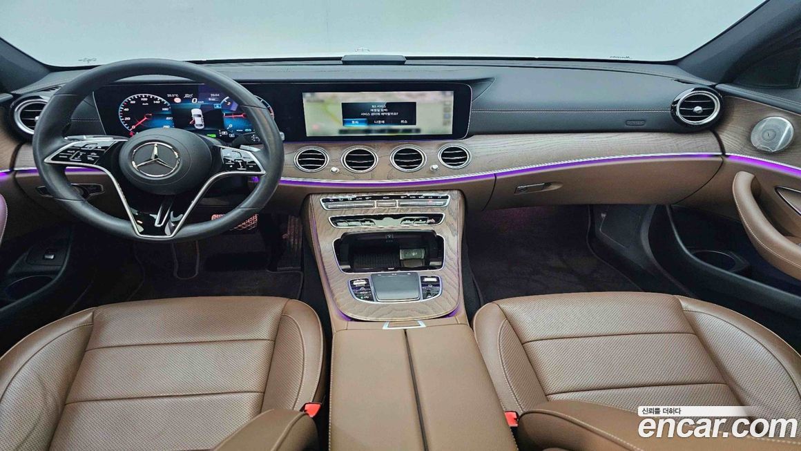 Mercedes-Benz E-Class 2023