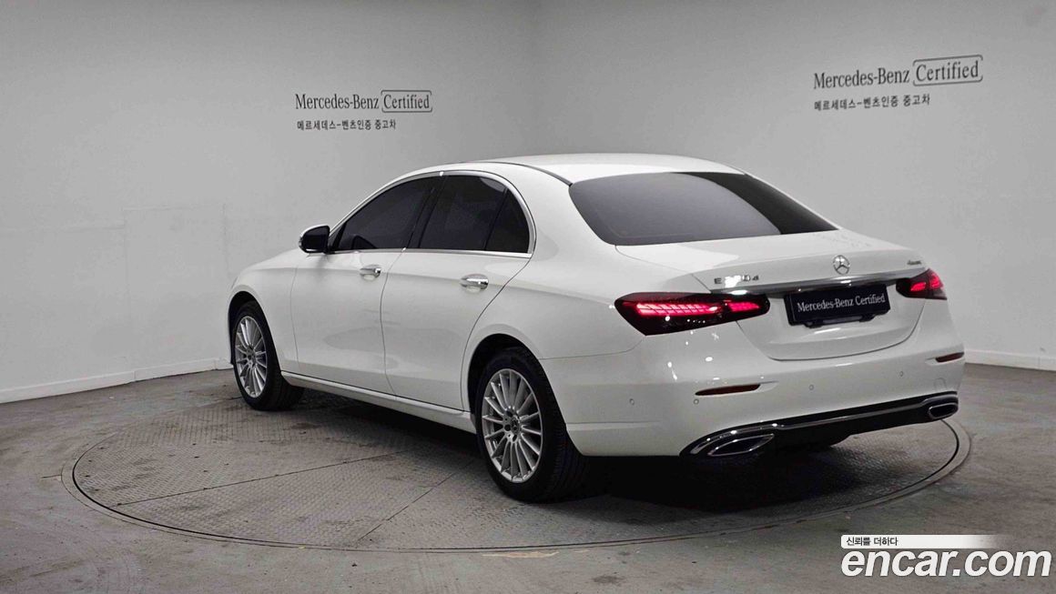 Mercedes-Benz E-Class 2023