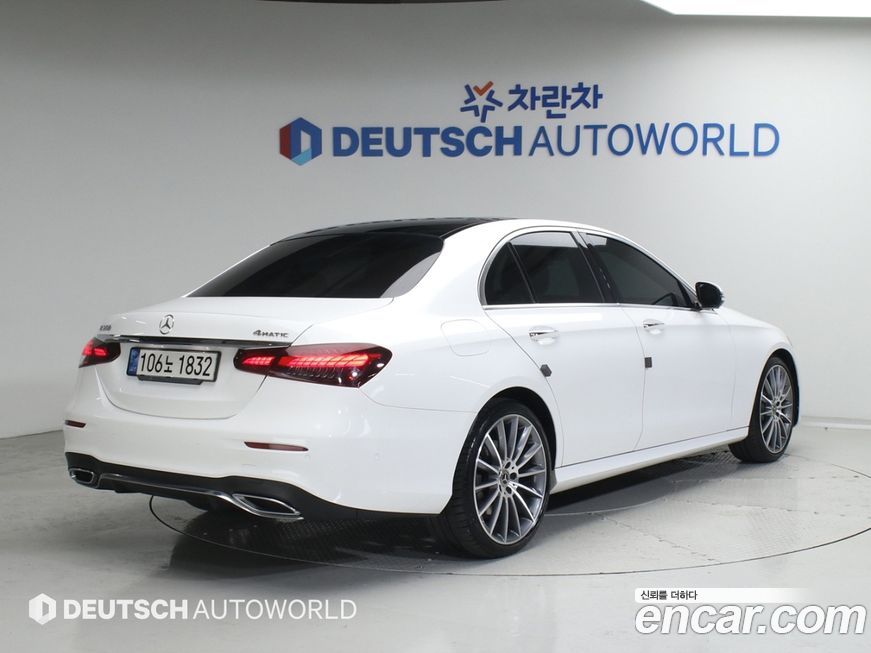 Mercedes-Benz E-Class 2022