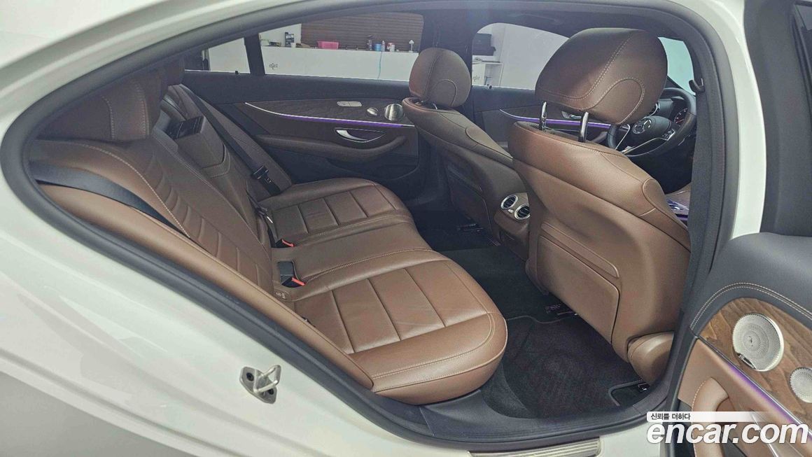 Mercedes-Benz E-Class 2023