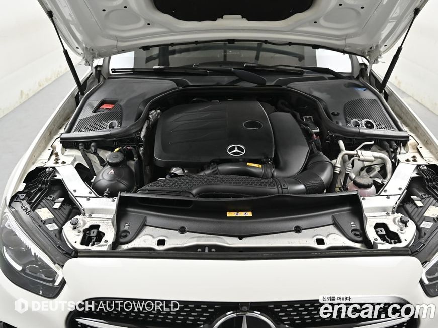 Mercedes-Benz E-Class 2022