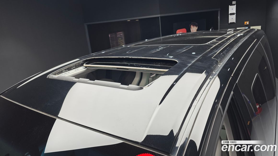 Hyundai Staria 2025