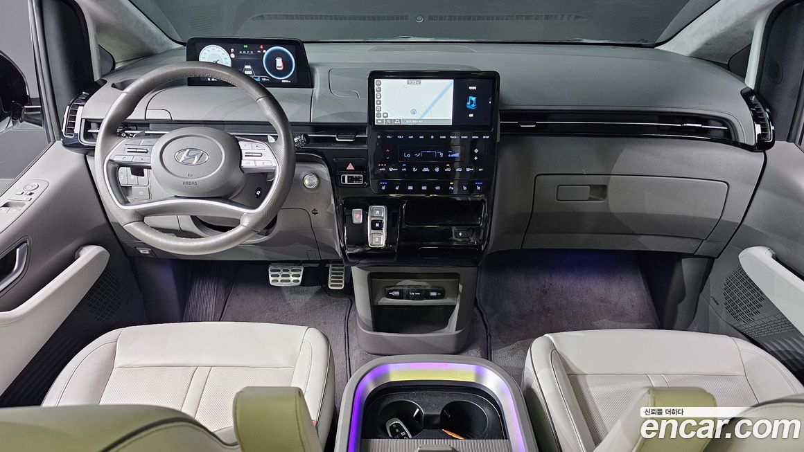 Hyundai Staria 2023