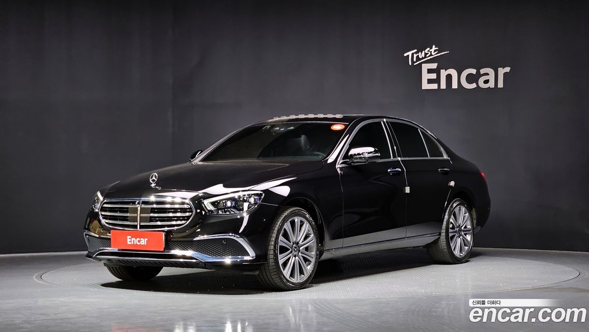 Mercedes-Benz E-Class 2023