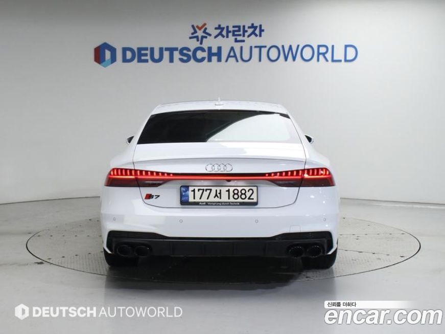 Audi A7 2021